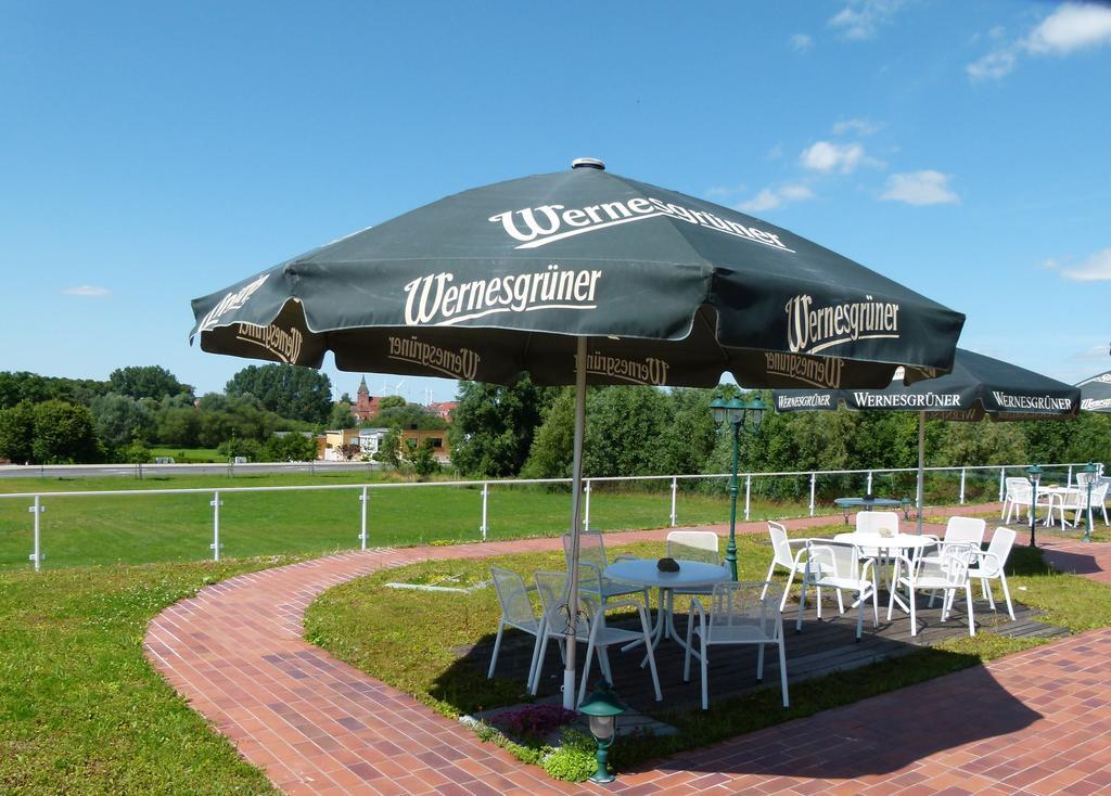 Hotel Reuterhof Reuterstadt Stavenhagen Luaran gambar