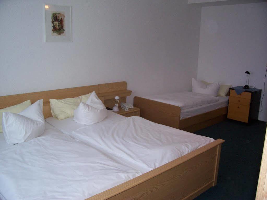 Hotel Reuterhof Reuterstadt Stavenhagen Luaran gambar